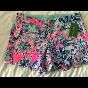 Lilly Pulitzer buttercup stretch scalloped shorts
